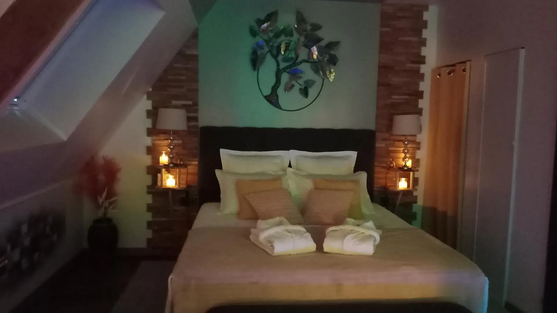 فندق Manoir Du Grand Chene La Vraie-Croix
