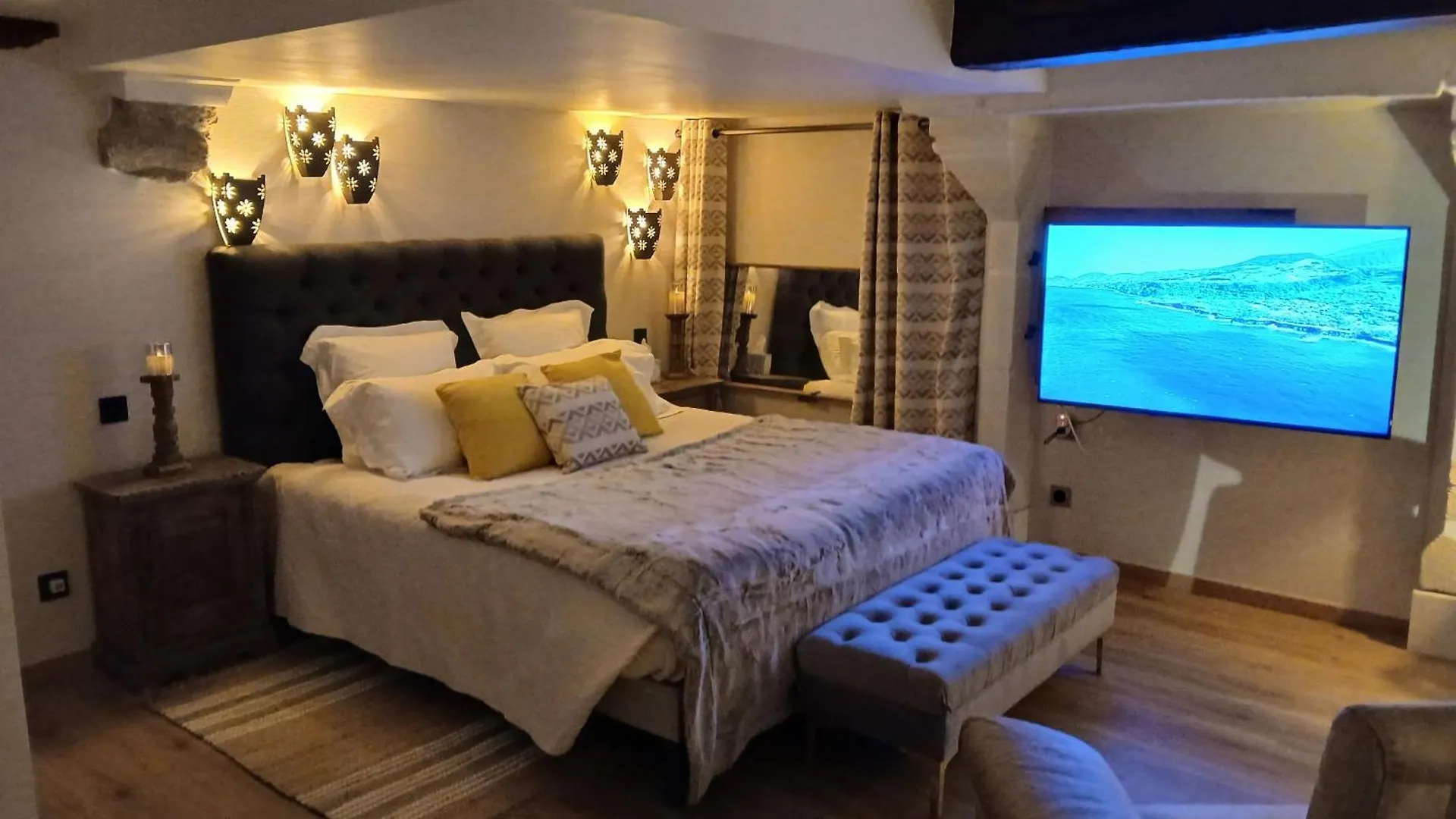 فندق Manoir Du Grand Chene La Vraie-Croix فرنسا