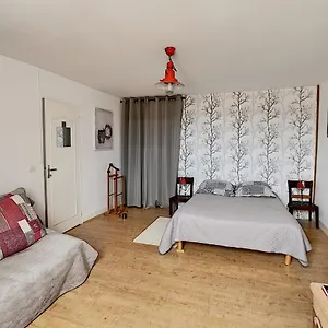 guest-house-au-pied-de-la-montagne-noire.midi-pyreneeshotels.com/
