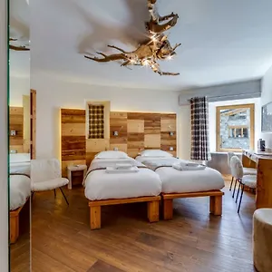 hotel-du-fornet.hotels-rhonealpes.com/